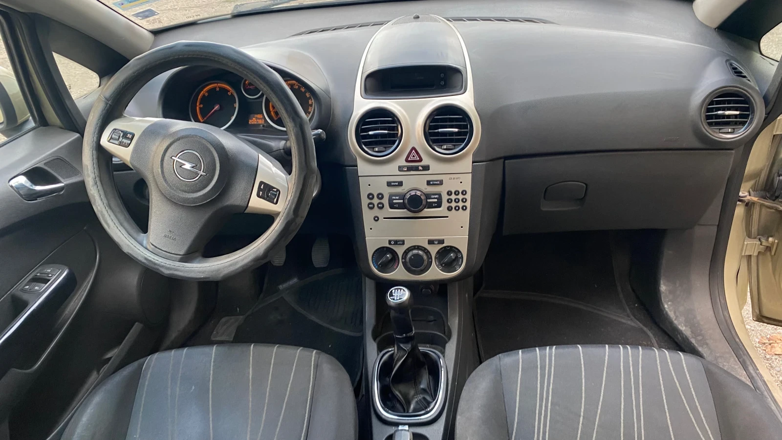 Opel Corsa, снимка 4 - Автомобили и джипове - 56522202