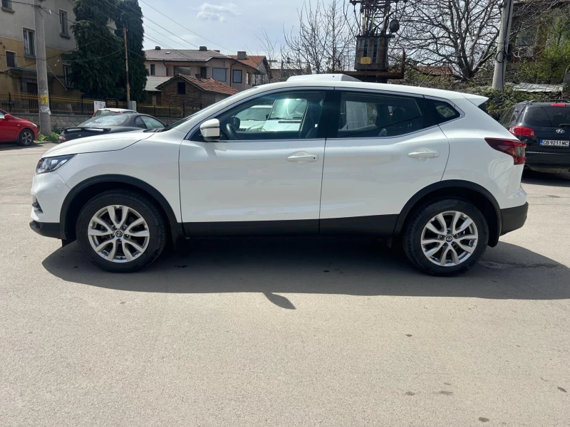 Nissan Qashqai AWD Automatic 51000 км!!!, снимка 4 - Автомобили и джипове - 52671624