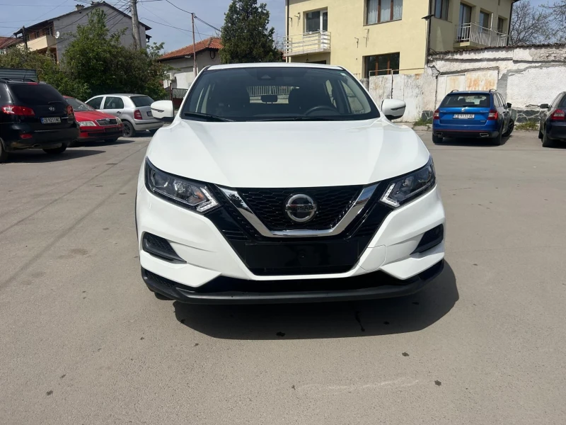 Nissan Qashqai AWD Automatic 51000 км!!!, снимка 2 - Автомобили и джипове - 52671624