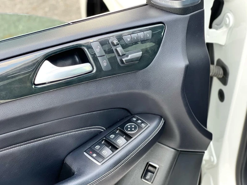 Mercedes-Benz ML 350 BlueTEC 4MATIC* harman/kardon* подгрев* панорама* , снимка 14 - Автомобили и джипове - 53507103