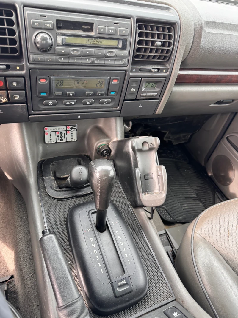 Land Rover Discovery TD5 Automatic 4x4 Кожа теглич, снимка 11 - Автомобили и джипове - 53564931