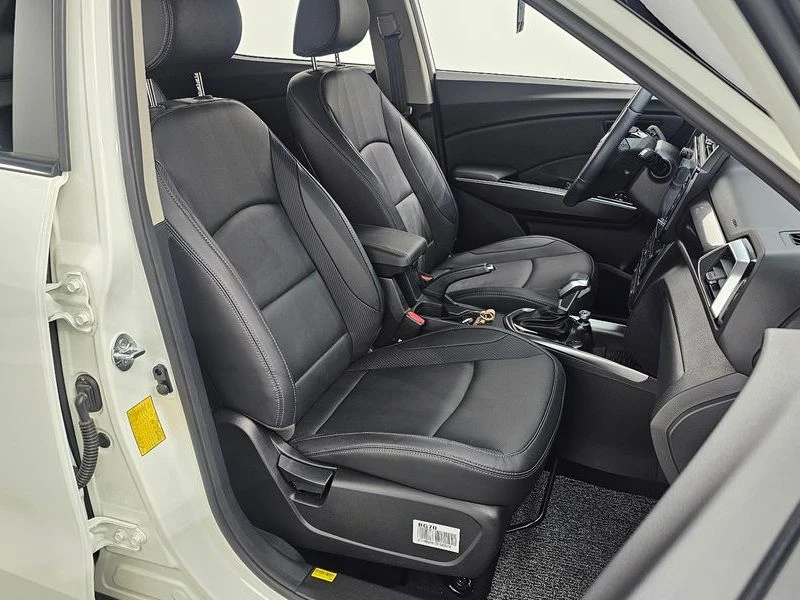 SsangYong Tivoli 1.6 2WD| 125к.с.| ВКЛ.ТЕХНОТЕСТ, снимка 11 - Автомобили и джипове - 55276743