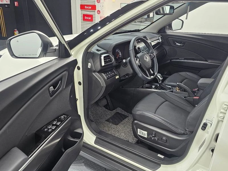 SsangYong Tivoli 1.6 2WD| 125к.с.| ВКЛ.ТЕХНОТЕСТ, снимка 9 - Автомобили и джипове - 55276743