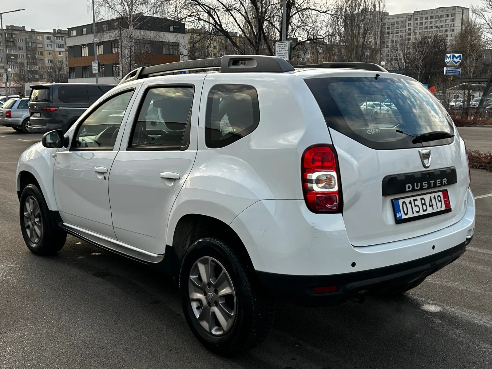 Dacia Duster 1.6I/LPG/ПАРКТРОНИК/150000Км/Навигация - изображение 6