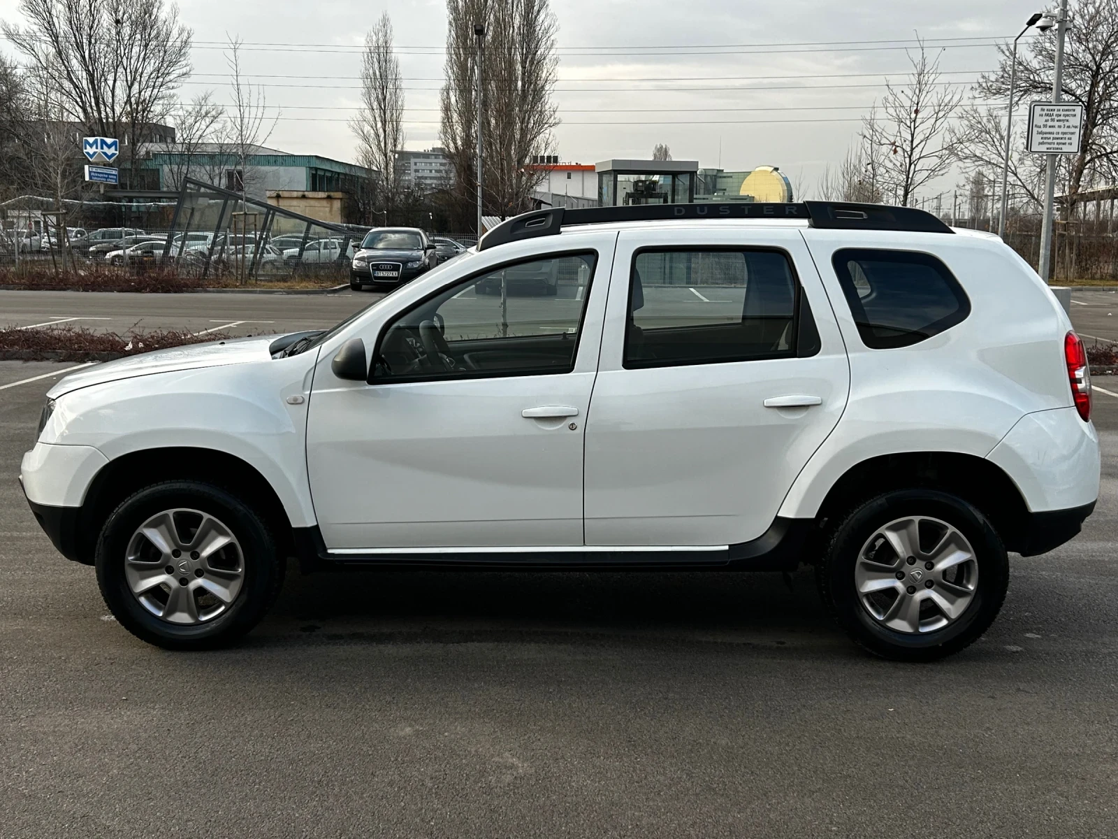 Dacia Duster 1.6I/LPG/ПАРКТРОНИК/150000Км/Навигация - изображение 7