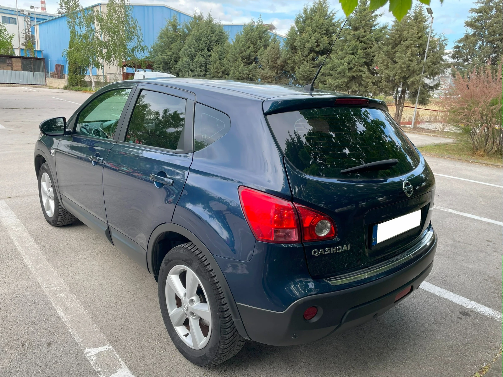 Nissan Qashqai 2.0i - изображение 5