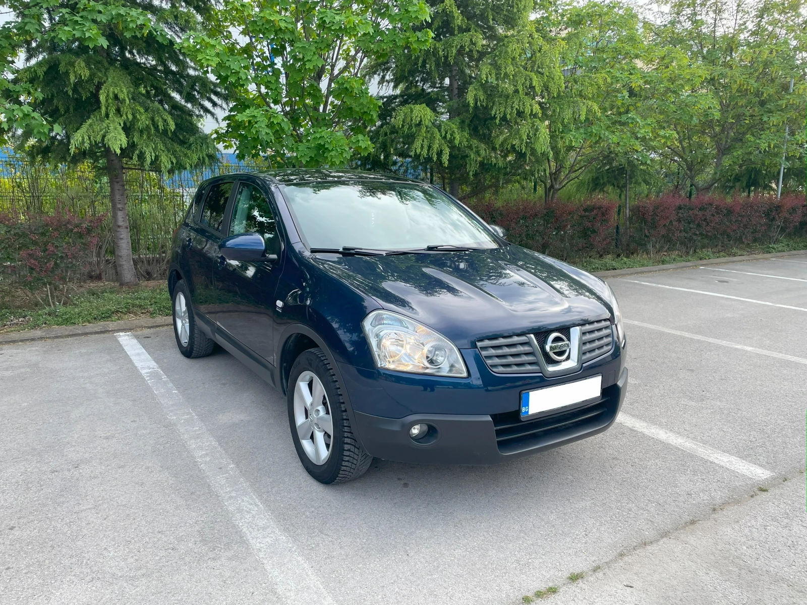 Nissan Qashqai 2.0i - изображение 3