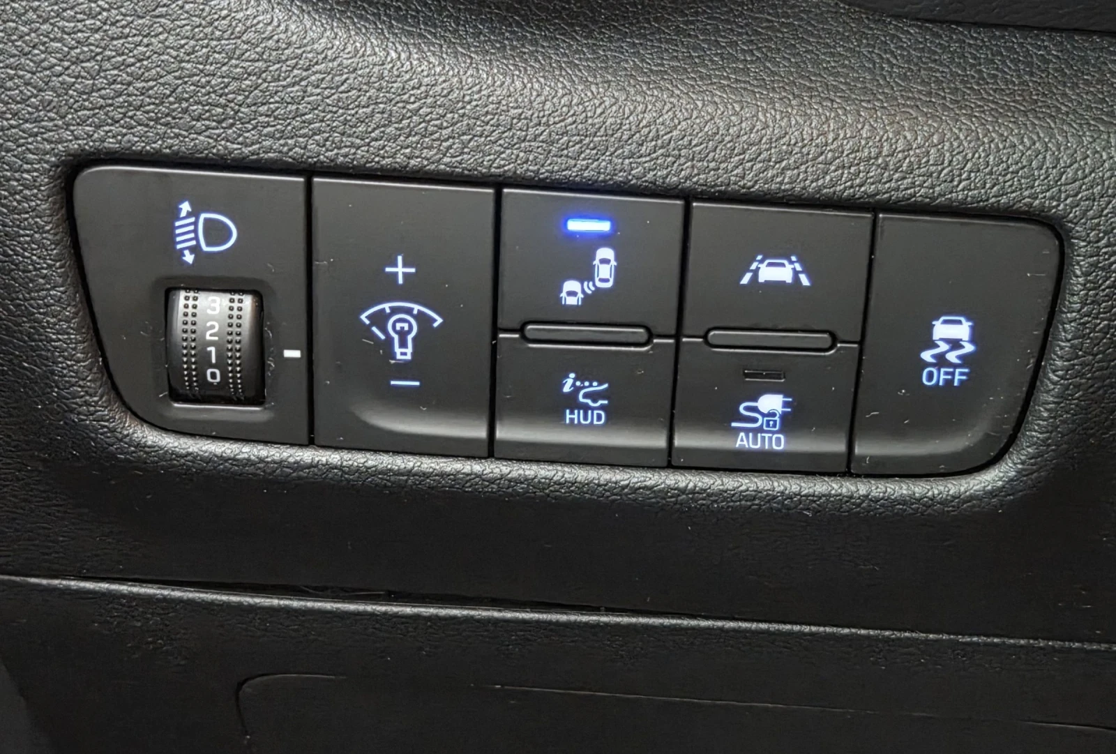 Hyundai Kona 64KWh/Premium/2021/SOH100% | Mobile.bg � ����������� 15