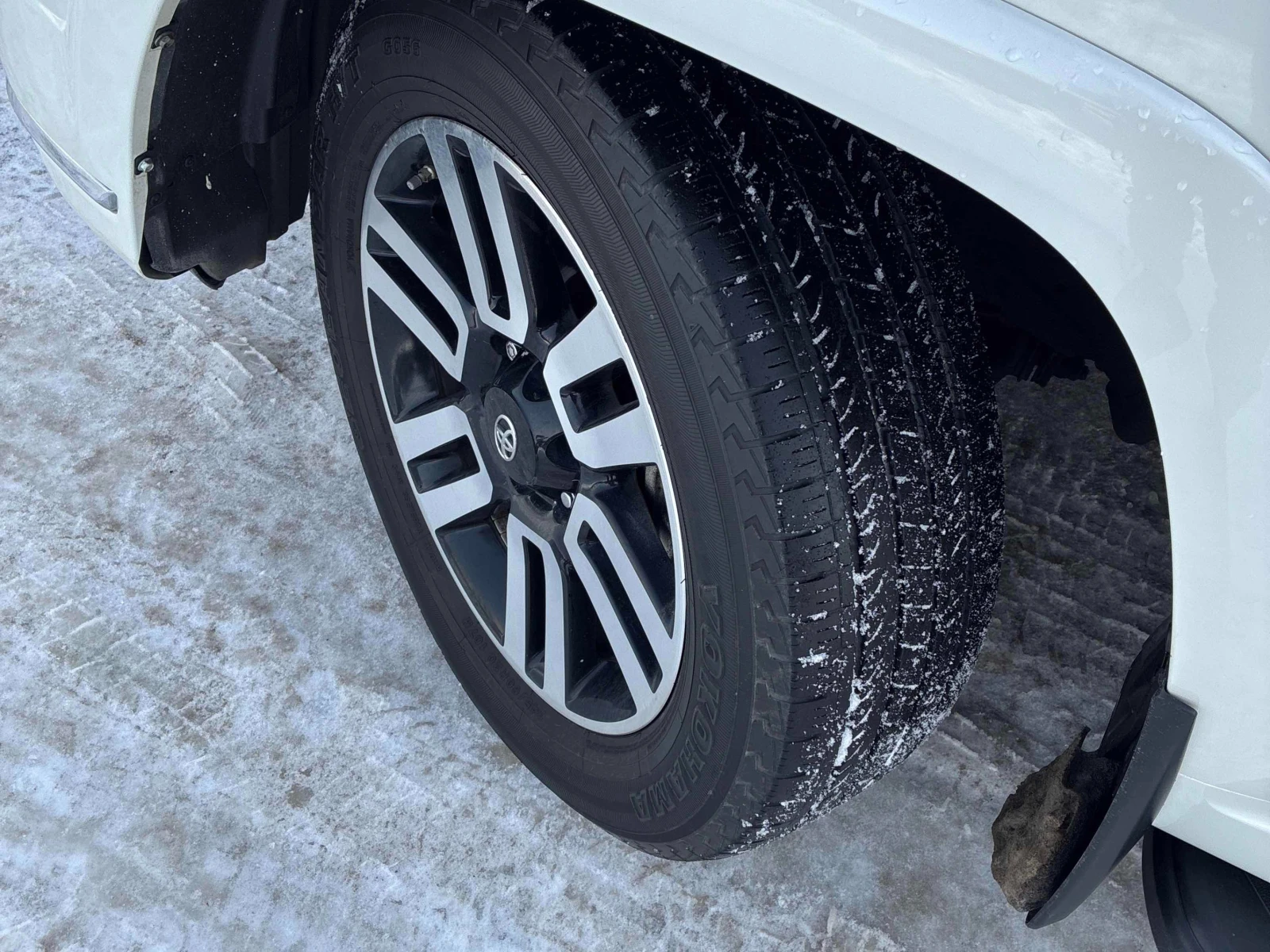 Toyota 4runner * * SR5* * AWD* * CARFAX* *  - изображение 7