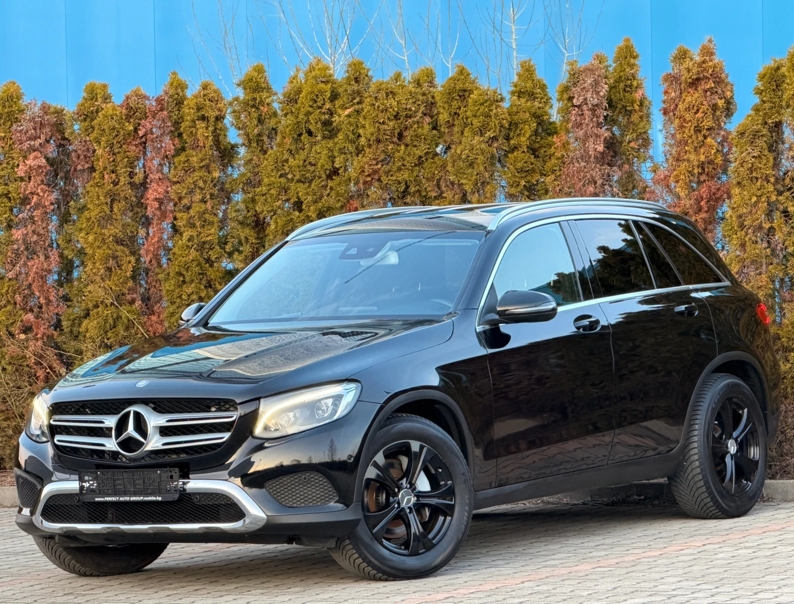Mercedes-Benz GLC 220 2.2d-4MATIC-9G-TRONIC-КОЖА-LED-УНИКАЛЕН-198Х.КМ!!!