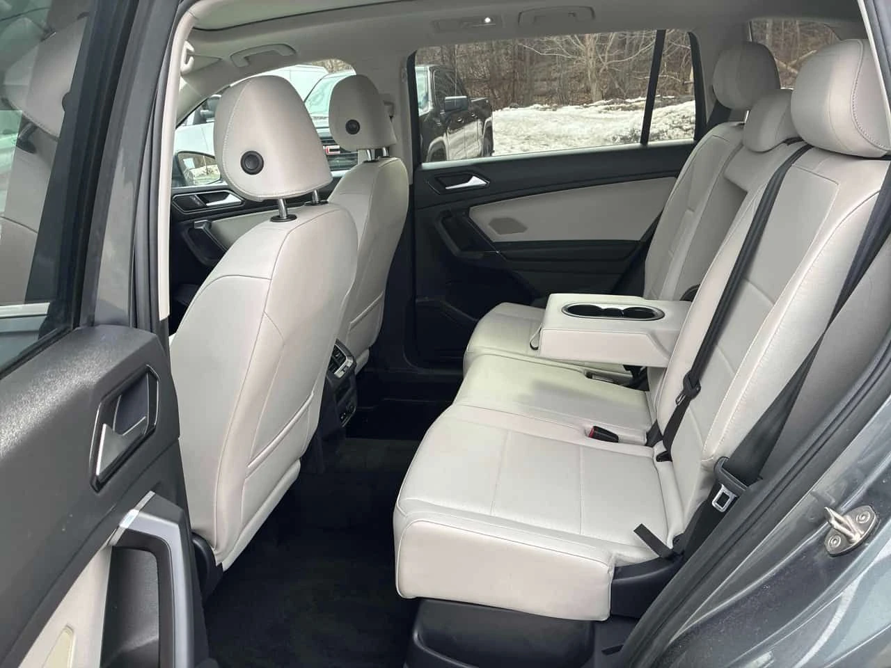 VW Tiguan * Comfortline * CARFAX * ПАНО * , снимка 13 - Автомобили и джипове - 53953825