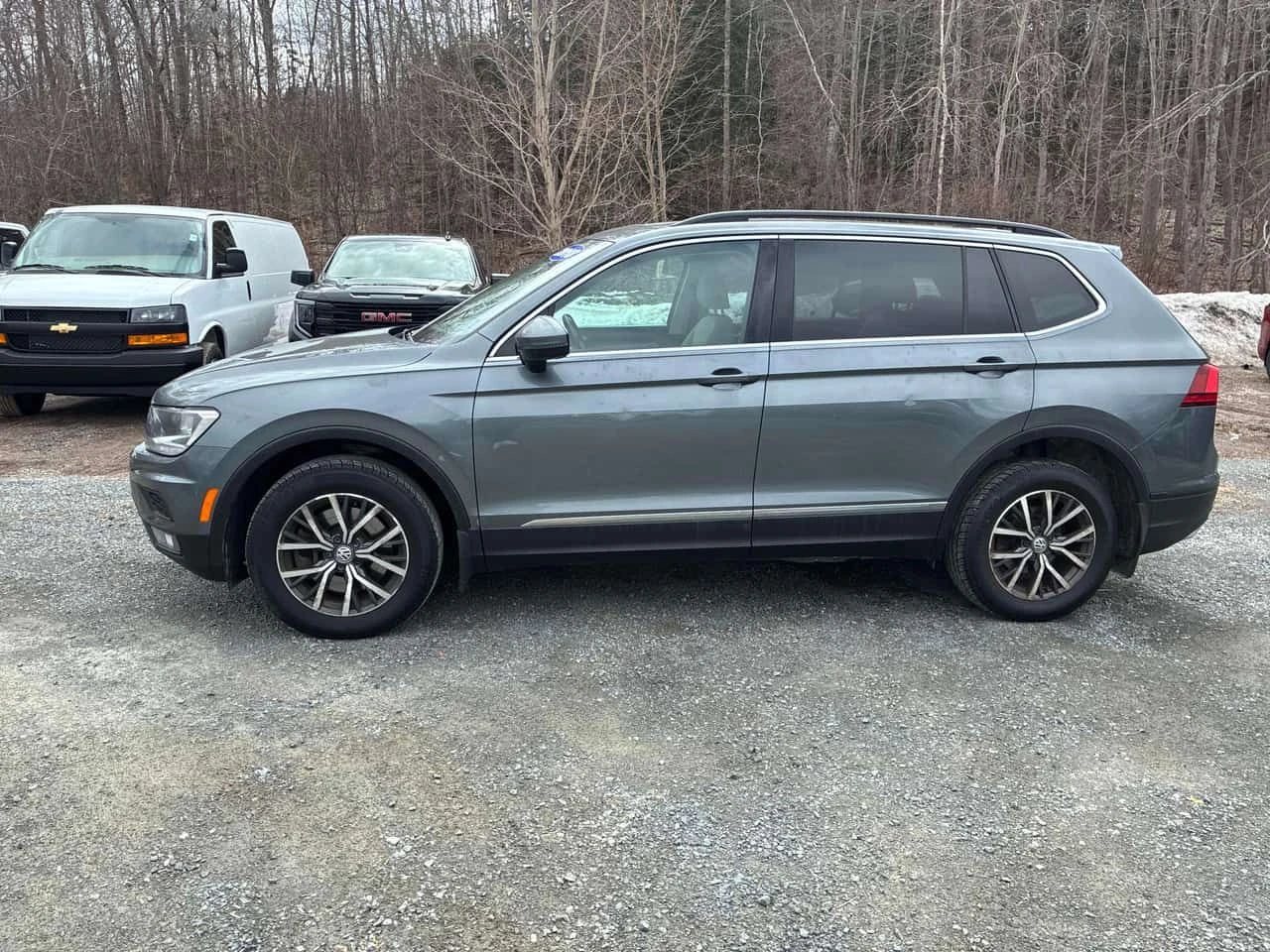 VW Tiguan * Comfortline * CARFAX * ПАНО * , снимка 2 - Автомобили и джипове - 53953825