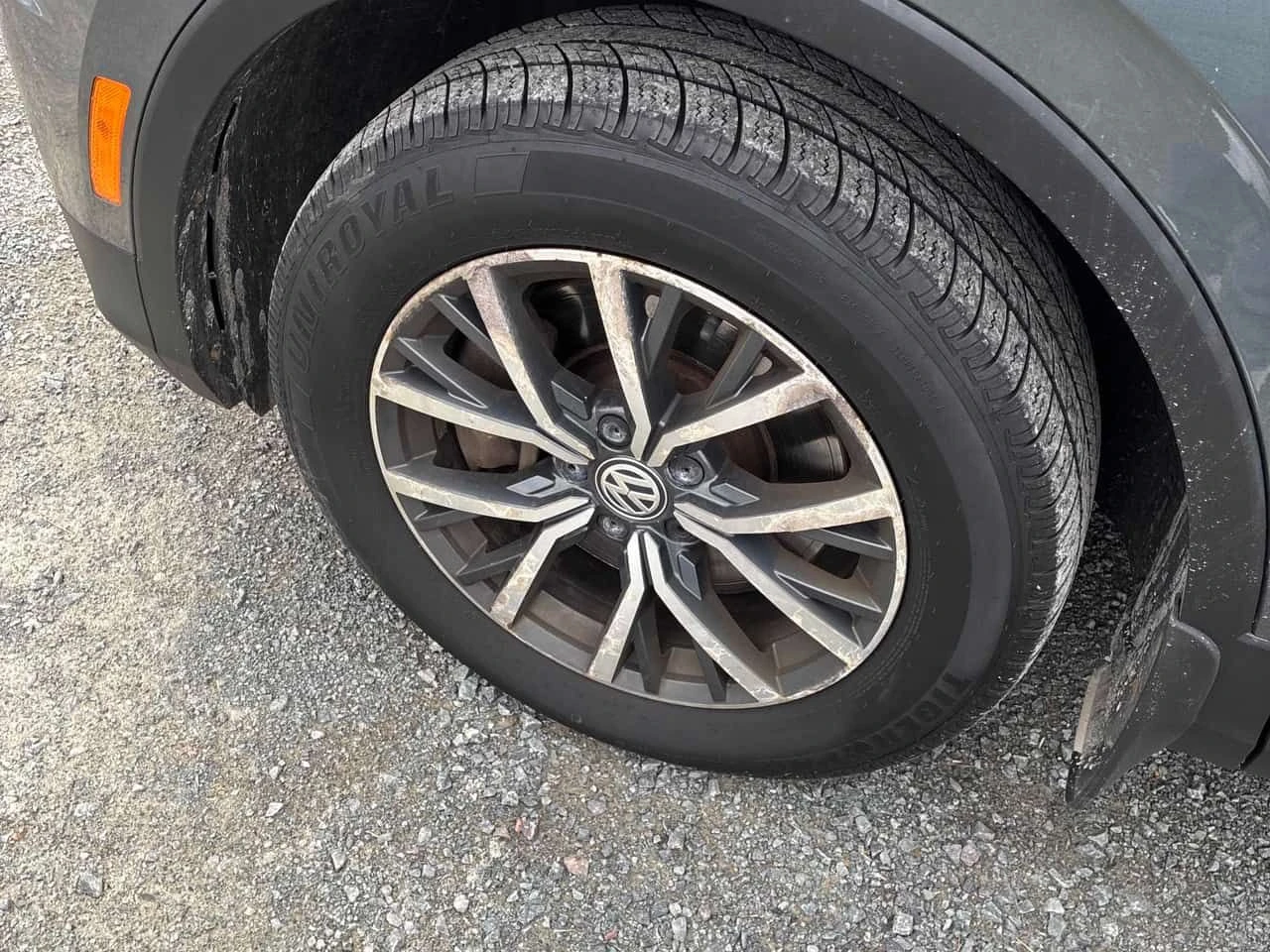 VW Tiguan * Comfortline * CARFAX * ПАНО * , снимка 7 - Автомобили и джипове - 53953825