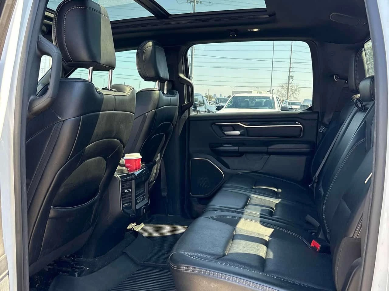 Dodge RAM 1500 * Rebel * PANO* KEYLESS* ПОДГРЕВ* , снимка 12 - Автомобили и джипове - 54151040