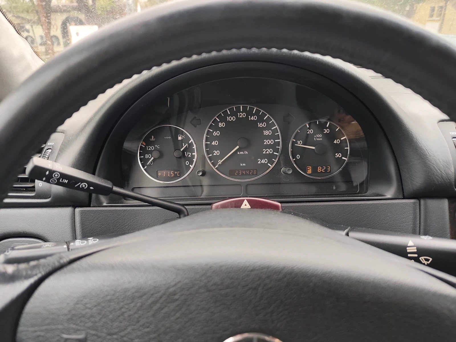 Mercedes-Benz ML 270 Final edition , снимка 10 - Автомобили и джипове - 54217097