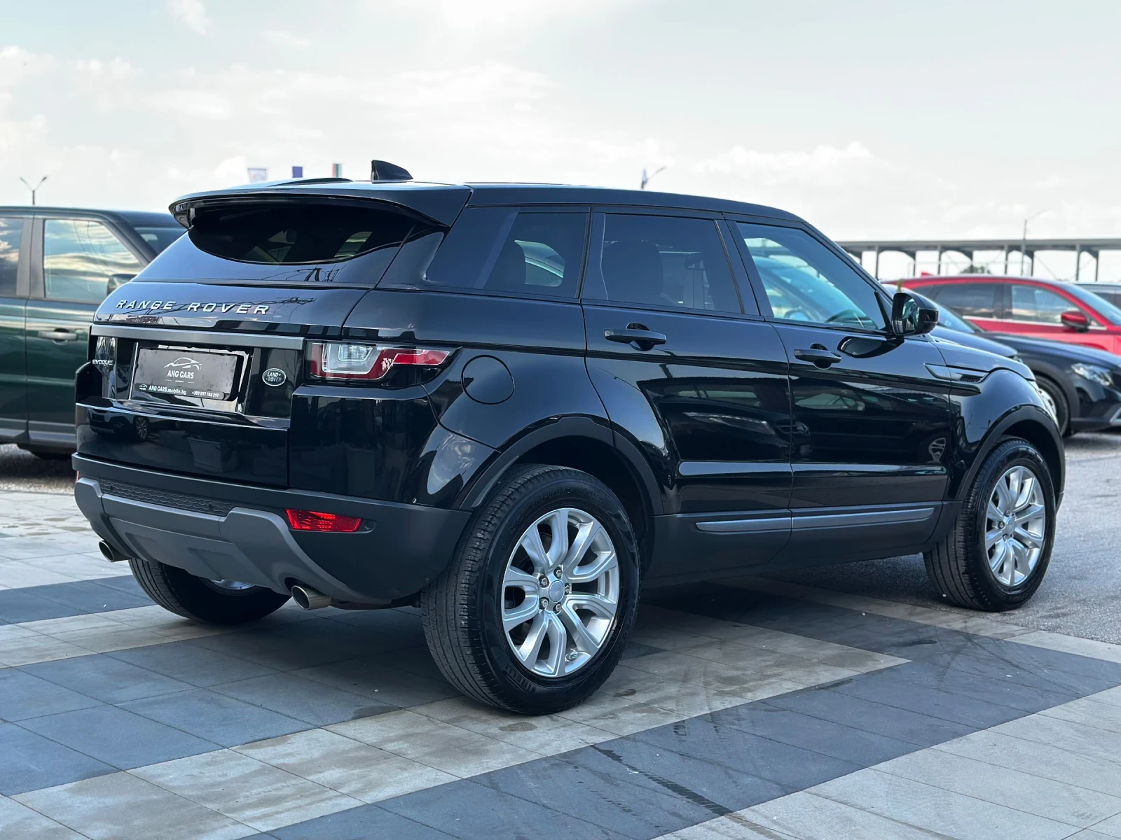 Land Rover Range Rover Evoque * Facelift* 90000км.* 2.0TD4* 9Скорсти* , снимка 5 - Автомобили и джипове - 54602668