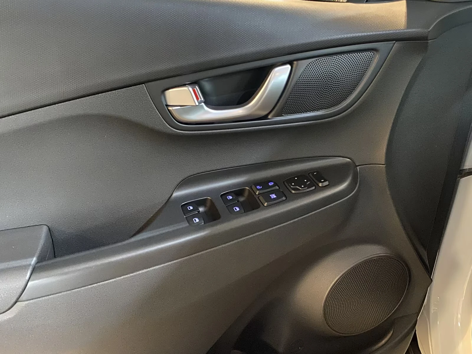 Hyundai Kona Select/R.Cam/dig.Cockpit/LED/ACC/КАТО НОВА/136HP, снимка 10 - Автомобили и джипове - 54752969
