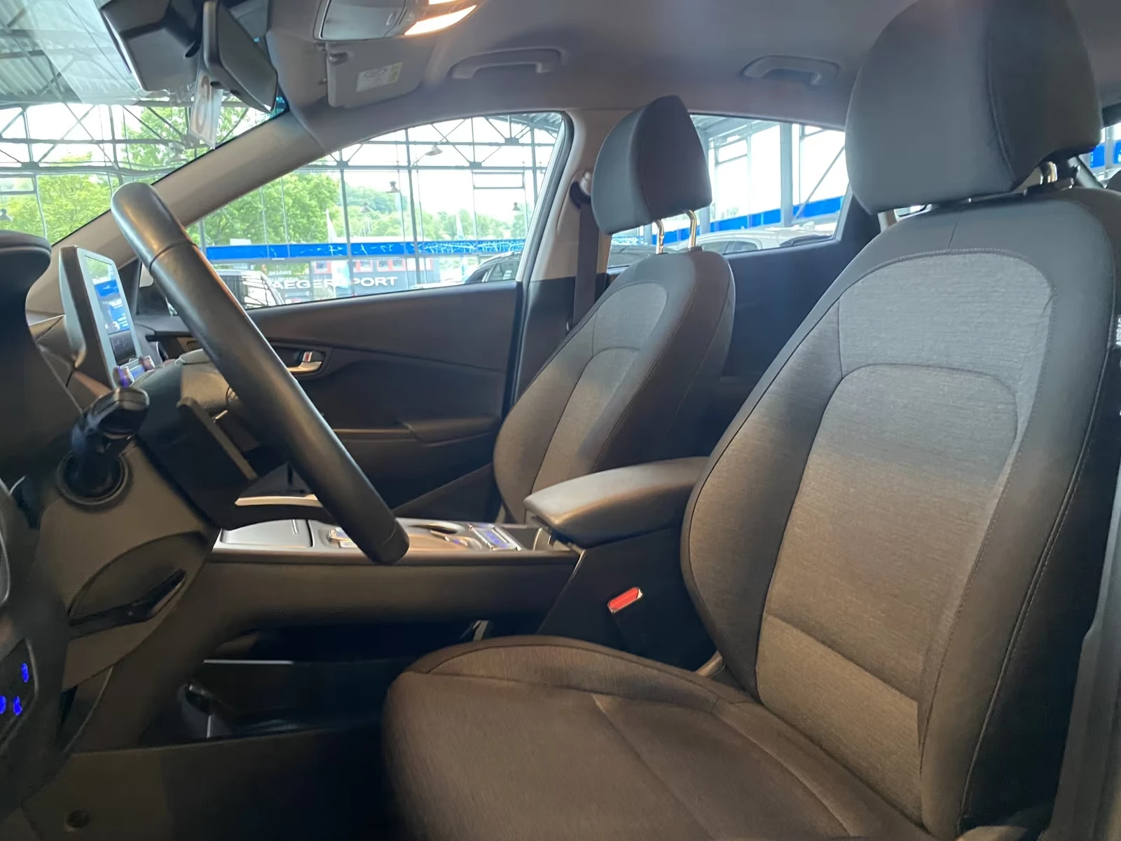 Hyundai Kona Select/R.Cam/dig.Cockpit/LED/ACC/КАТО НОВА/136HP, снимка 9 - Автомобили и джипове - 54752969