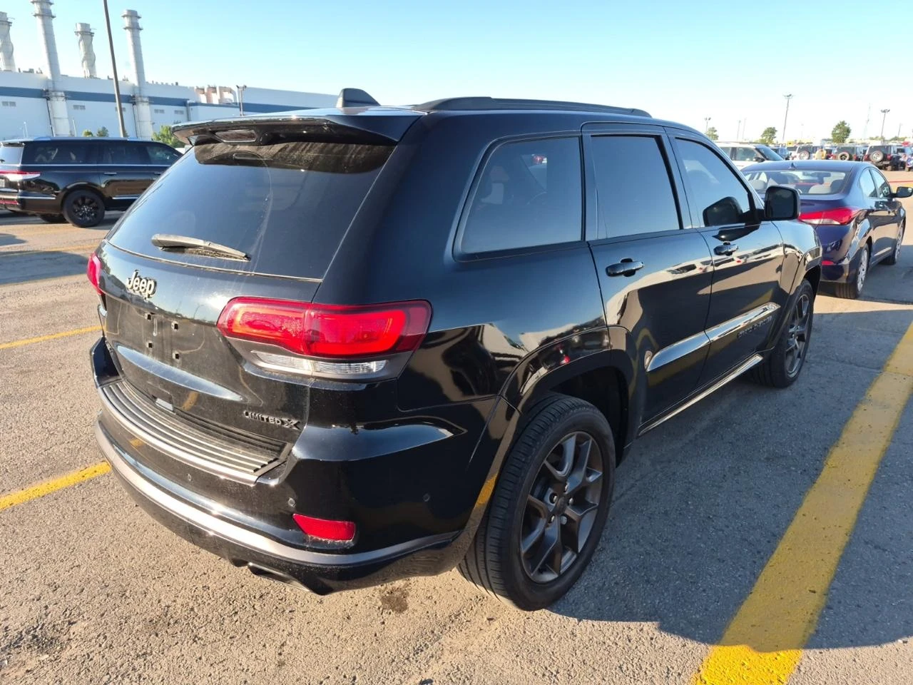 Jeep Grand cherokee LIMITED X 5.7 HEMI ДИСТРОНИК CARPLAY ОБДУХВАНЕ, снимка 3 - Автомобили и джипове - 55486801
