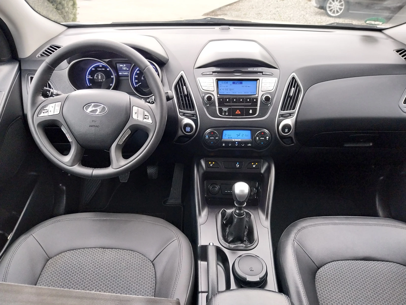 Hyundai IX35 2.0 CRDI* 4x4* 136кс.* ТЕГЛИЧ* Кожа* Подгрев* , снимка 6 - Автомобили и джипове - 56046426