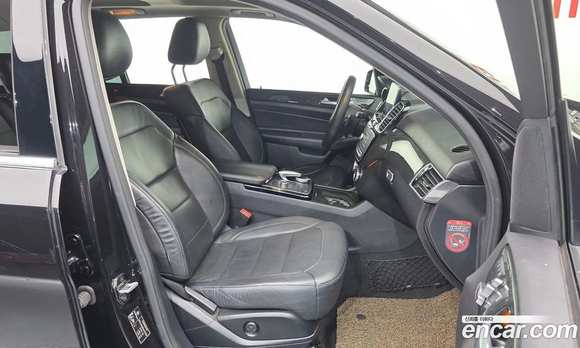 Mercedes-Benz GLE GLE350 d 4MATIC, снимка 11 - Автомобили и джипове - 56117336