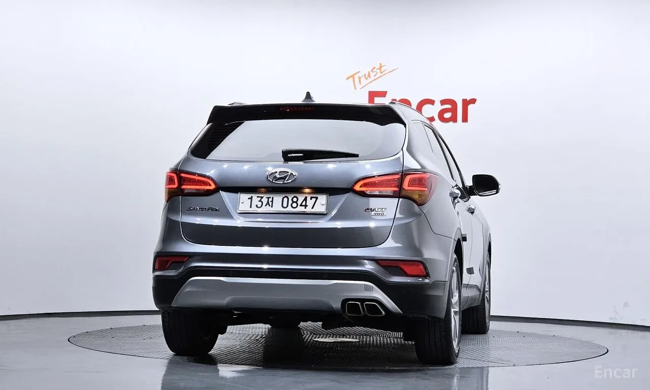 Hyundai Santa fe 2.0 4WD Exclusive, снимка 4 - Автомобили и джипове - 56372406