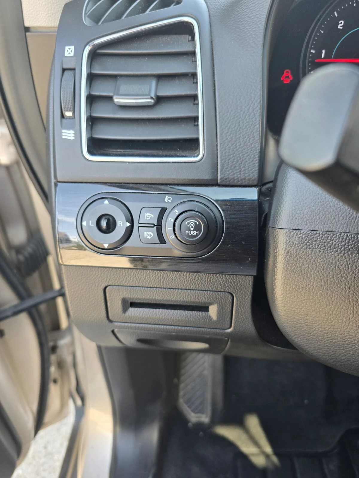 Chevrolet Captiva Chevrolet Captiva 2.2D-AUT-����-NAVI-FULL-6+ 1 | Mobile.bg � ����������� 7