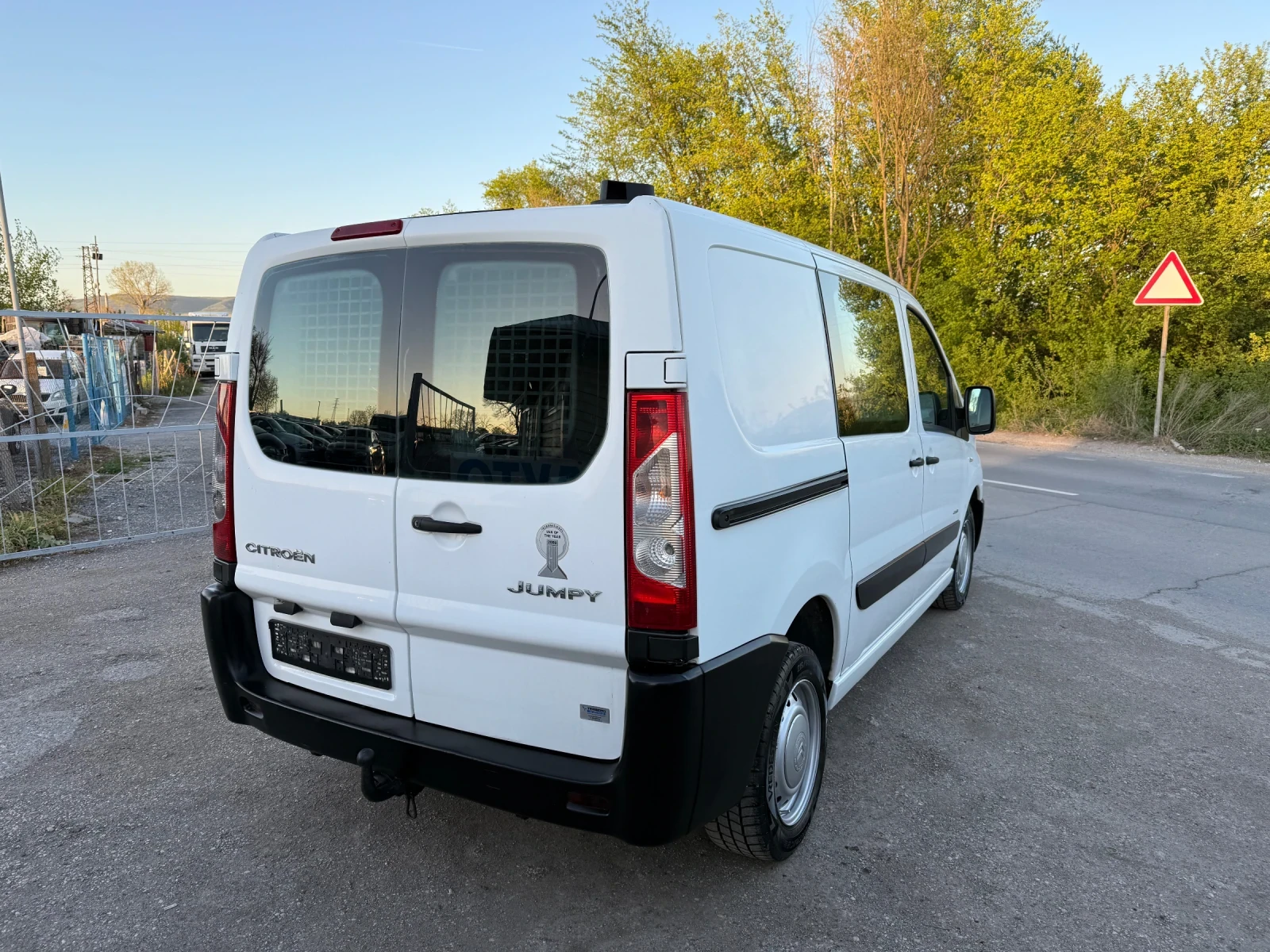 Citroen Jumpy 2.0HDI - изображение 7
