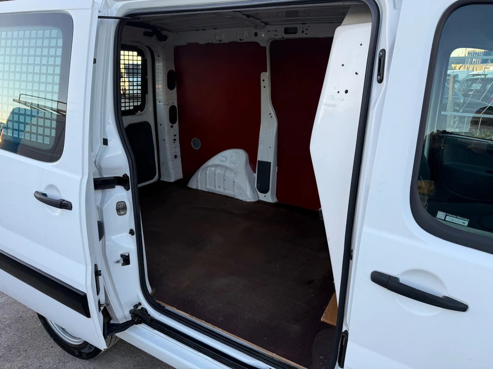 Citroen Jumpy 2.0HDI - изображение 9