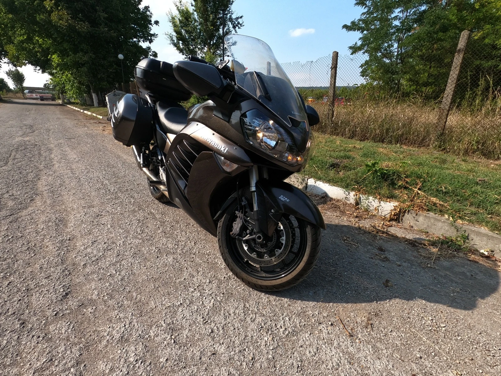 Kawasaki Gtr 1400 | Mobile.bg   16