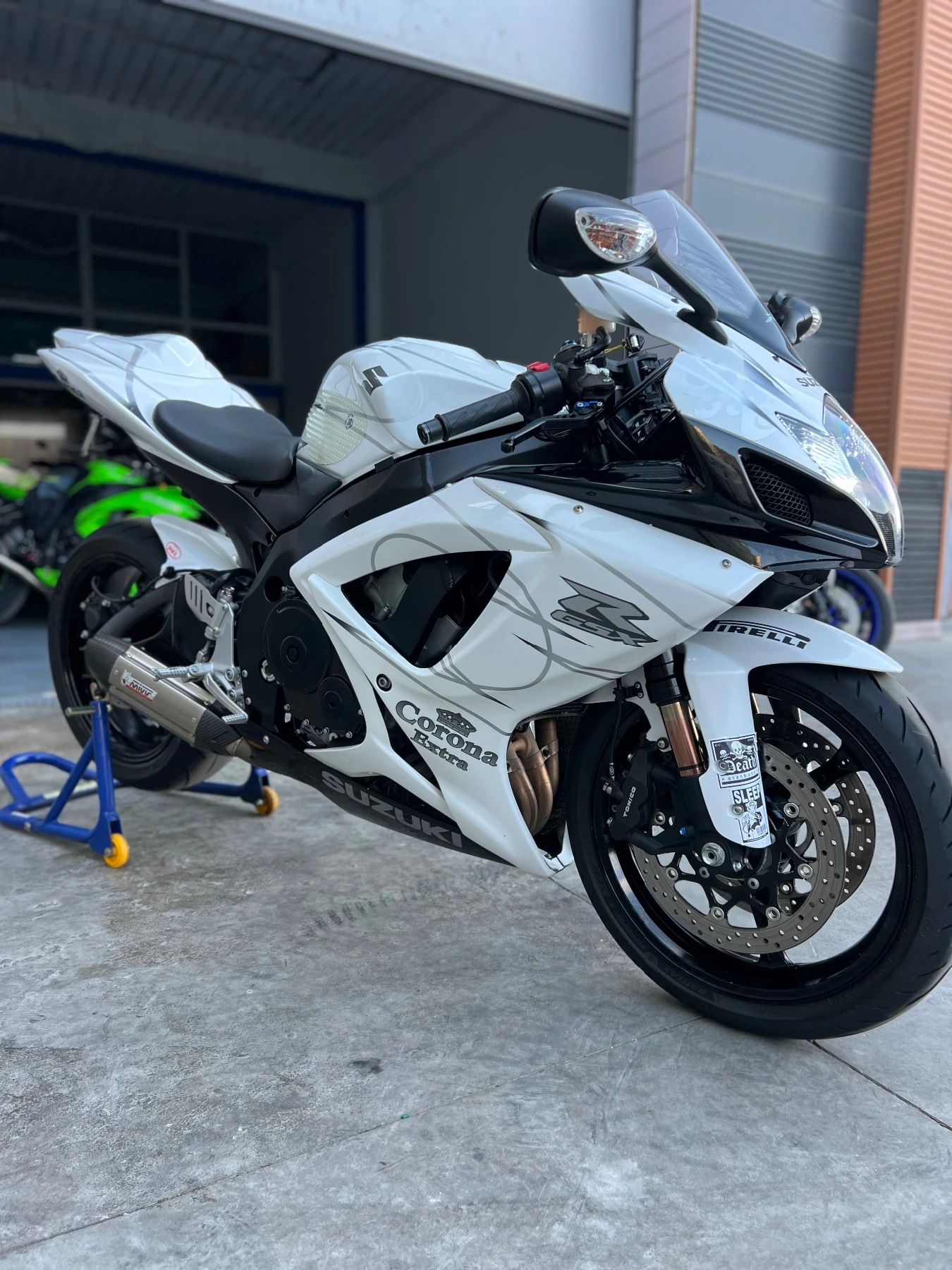 Suzuki Gsxr GSX-R 750 K7 - изображение 5