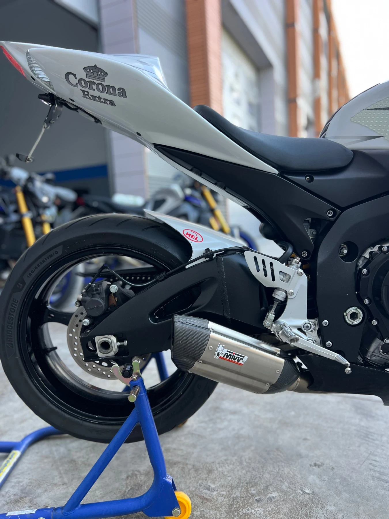 Suzuki Gsxr GSX-R 750 K7 - изображение 4