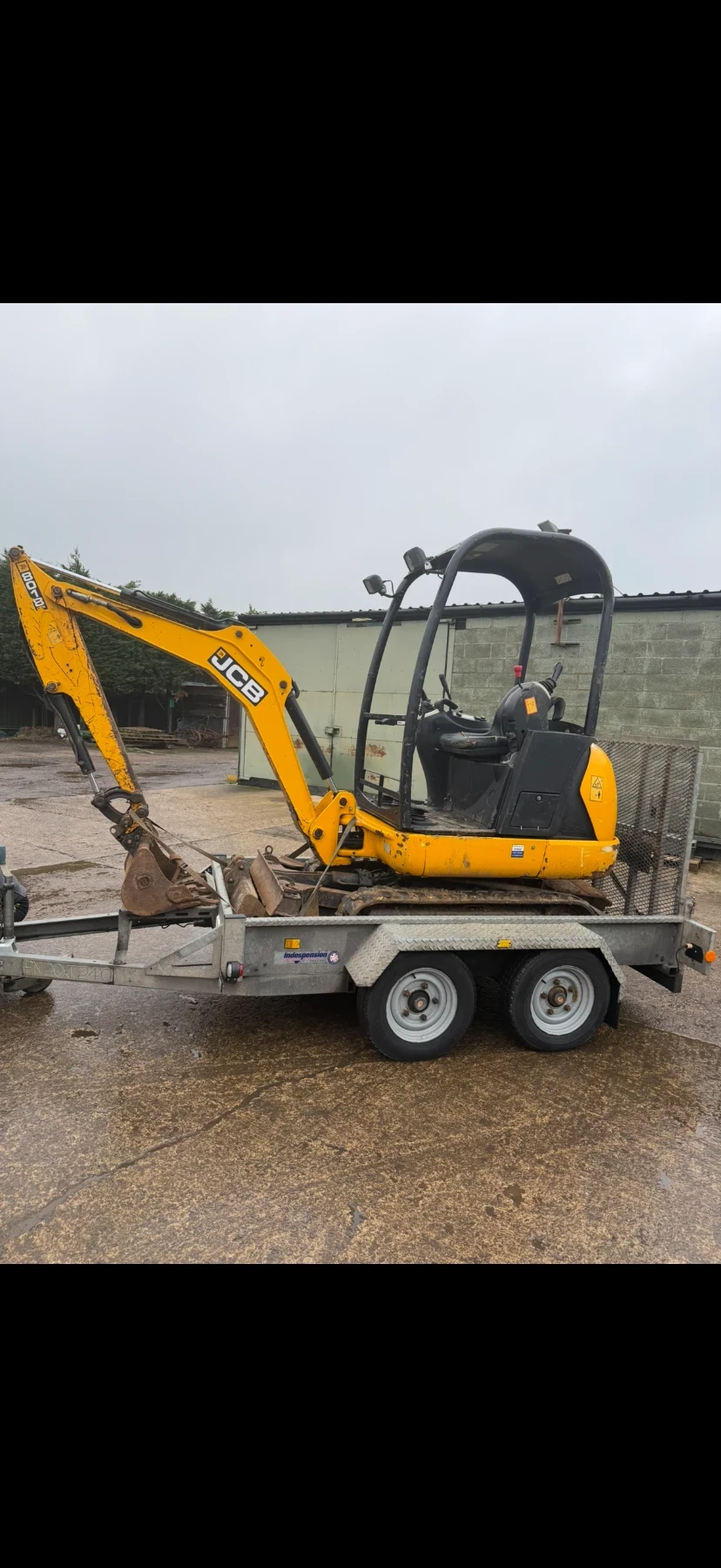 Багер JCB 8018