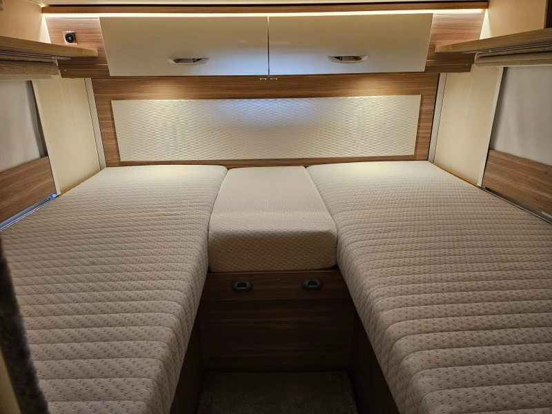 Кемпер Burstner Lyseo T 727, снимка 9 - Каравани и кемпери - 53567191