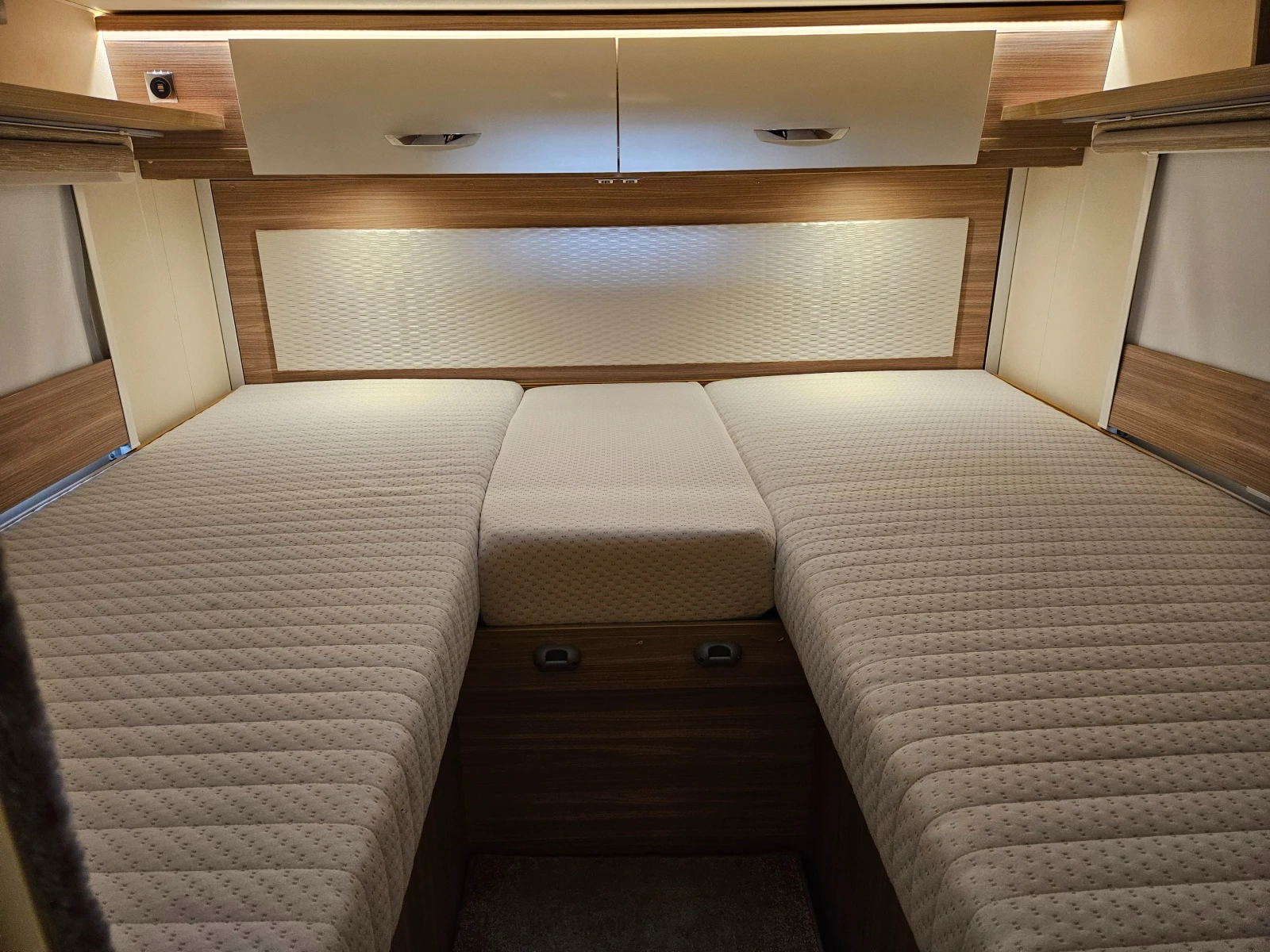 Кемпер Burstner Lyseo T 727 - изображение 9