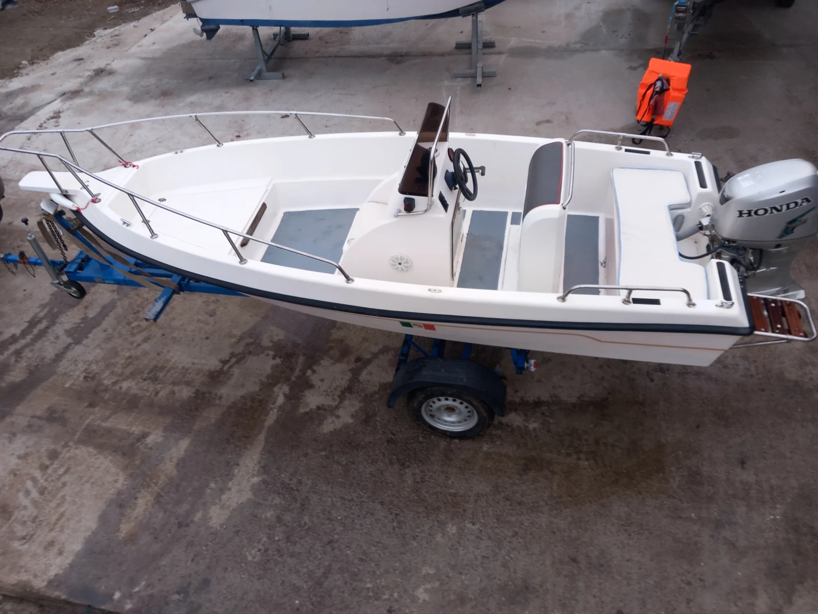 ������� ���� Mingolla Medimar Open40 | Mobile.bg � ����������� 11