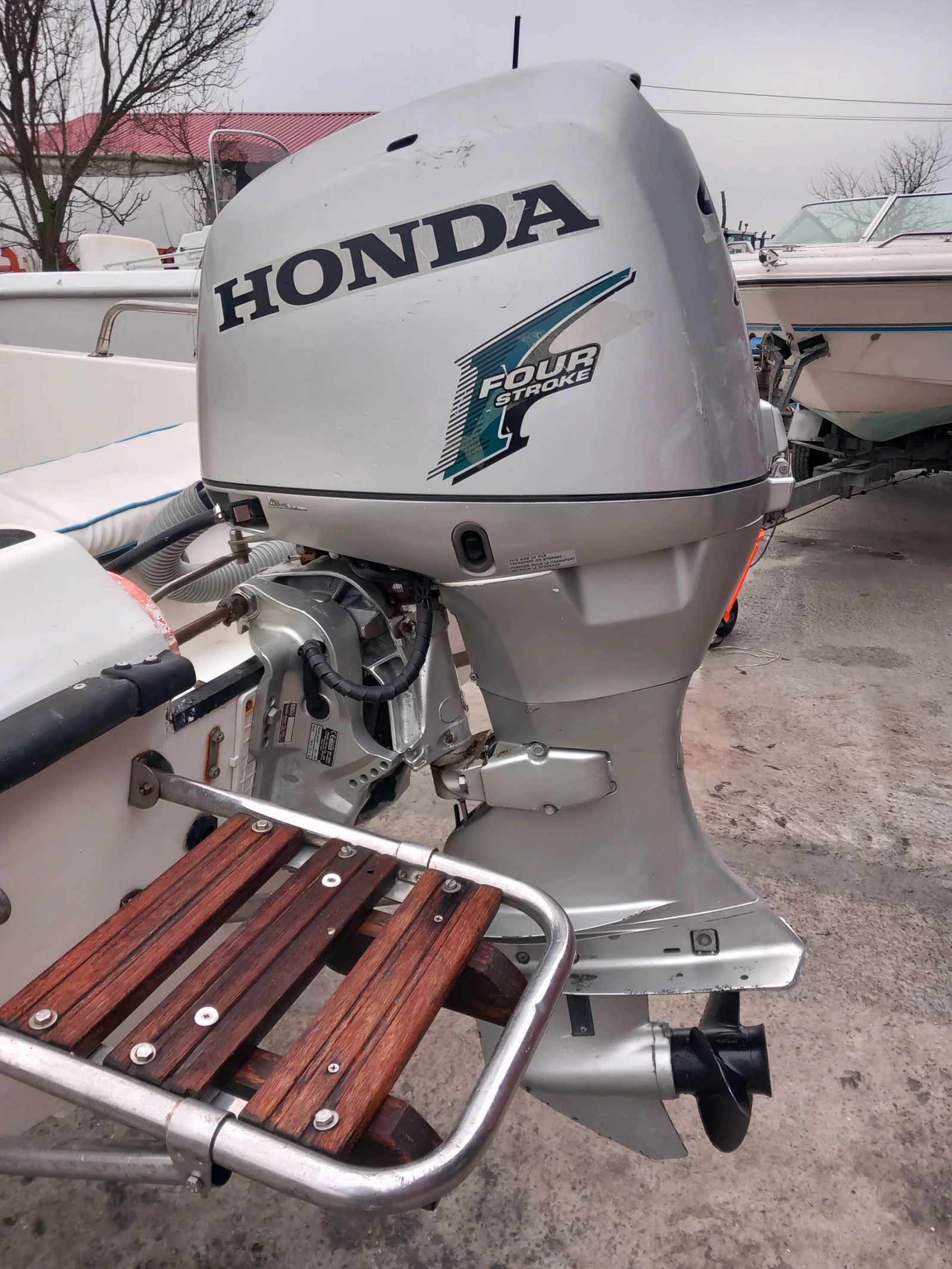 Моторна яхта Mingolla Medimar Open40 - изображение 6