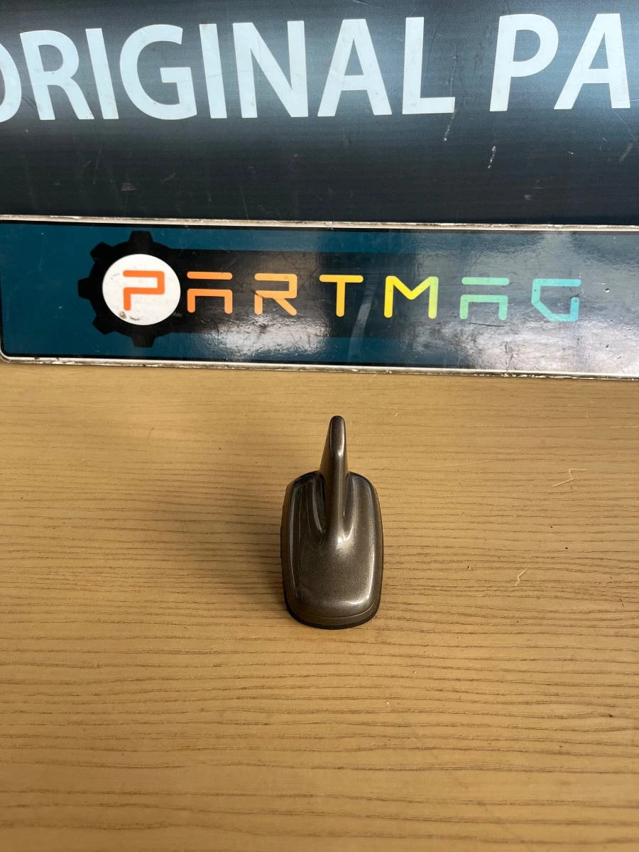 Покривна антена за Audi A4 B8 A5 8T A6 4G A7 4G Q3 8U 4G0035503-3816
