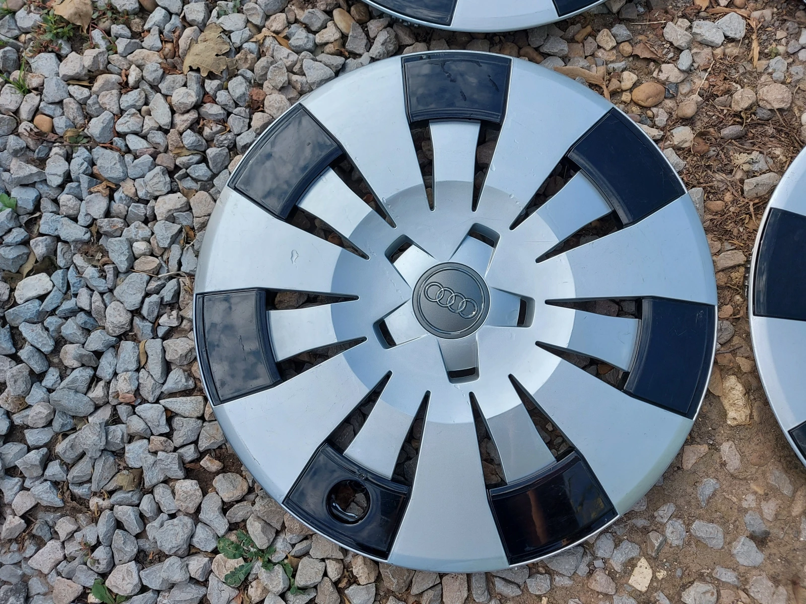   AUDI 16   | Mobile.bg   3