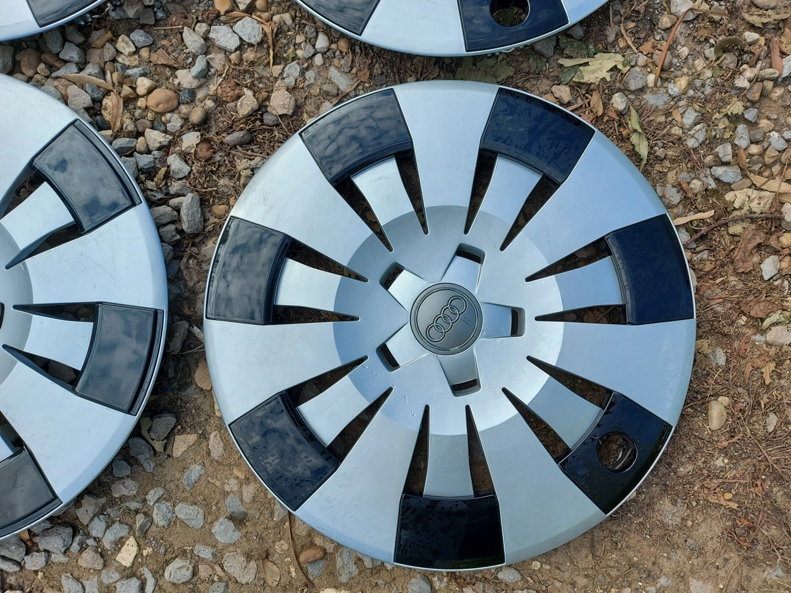   AUDI 16   | Mobile.bg   2