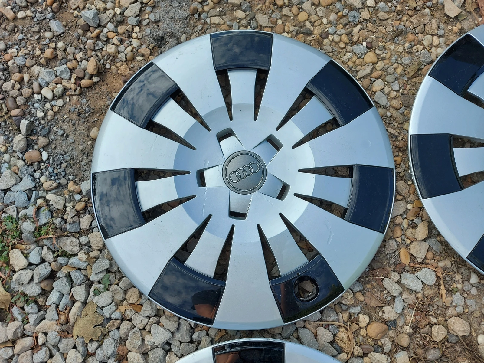   AUDI 16   | Mobile.bg   4