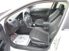 Opel Astra 1.6/БЕНЗИН КАТО НОВА, снимка 9