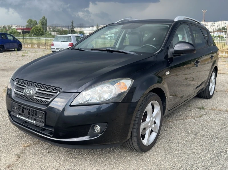 Kia Ceed 1.6 CRDi Sport, снимка 1 - Автомобили и джипове - 46202531