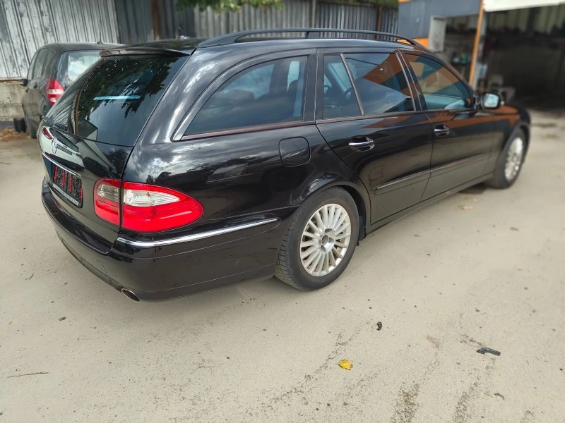 Mercedes-Benz E 230 АВАНГАРД, снимка 7 - Автомобили и джипове - 46790907