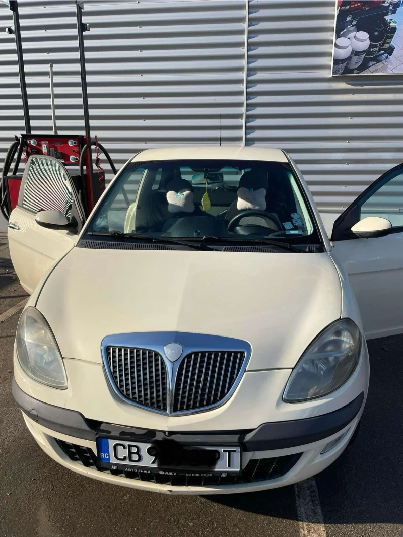 Lancia Ypsilon, снимка 12 - Автомобили и джипове - 48557879