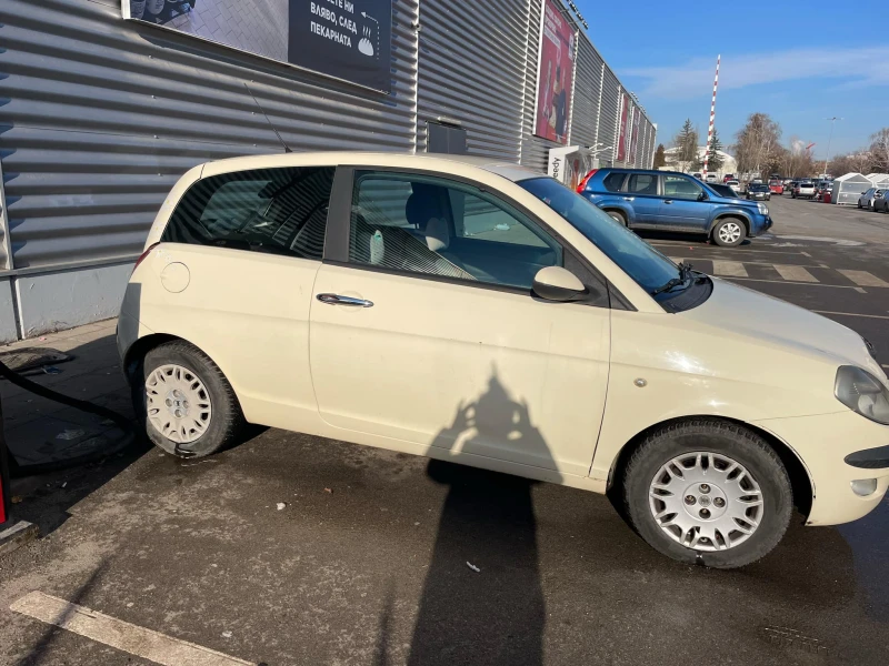 Lancia Ypsilon, снимка 4 - Автомобили и джипове - 48557879