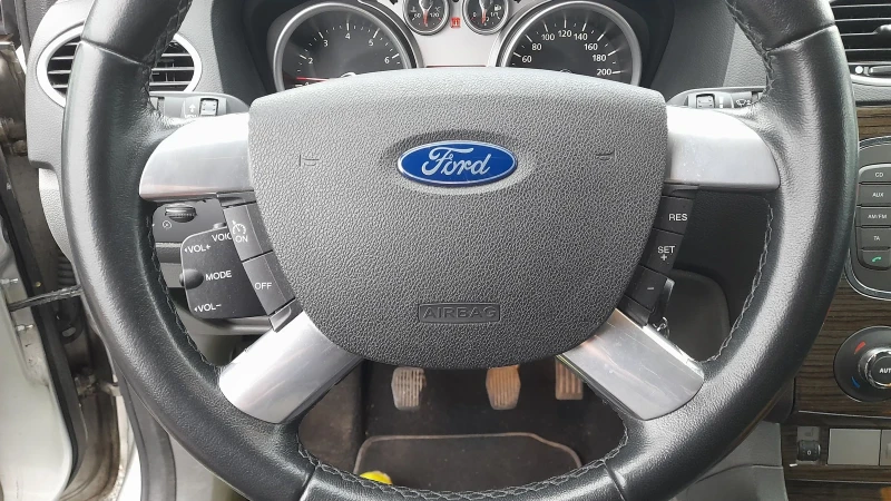 Ford Focus Ghia, снимка 9 - Автомобили и джипове - 49035032