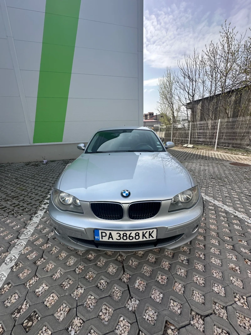 BMW 118 118d NAVI - ПЕРФЕКТНА, снимка 2 - Автомобили и джипове - 49605980