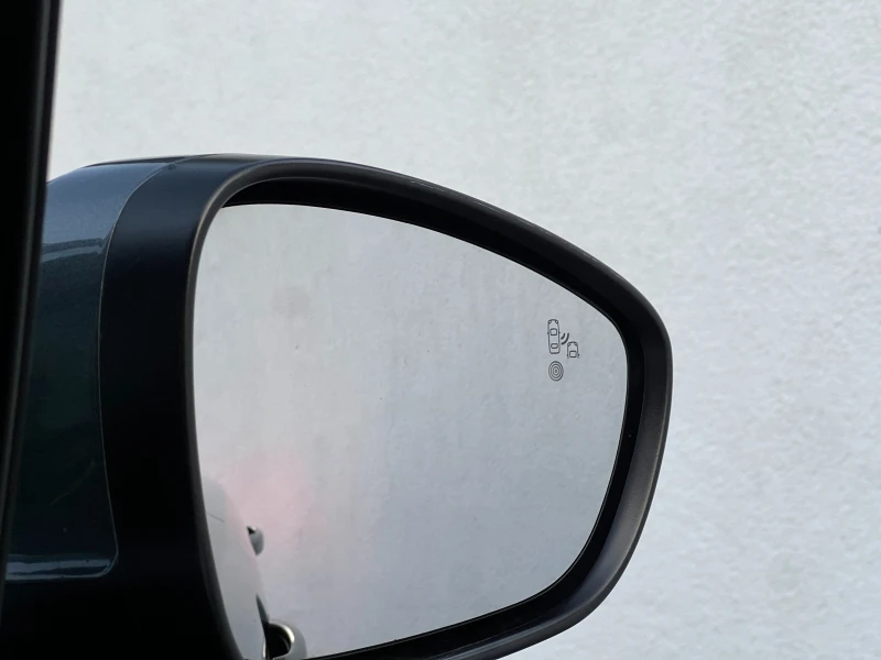 Peugeot 508 1.6eHDi НАПЪЛНО ОБСЛУЖЕН * * * ВСИЧКО ПЛАТЕНО* * *, снимка 16 - Автомобили и джипове - 50913438