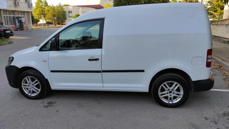 VW Caddy Ecofuel, снимка 6 - Автомобили и джипове - 51548440